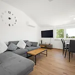 Luxury Apartments Lotus&Lovor